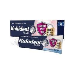 40g di Kukident Plus Doppia Protezione Crema Adesiva Dentiere