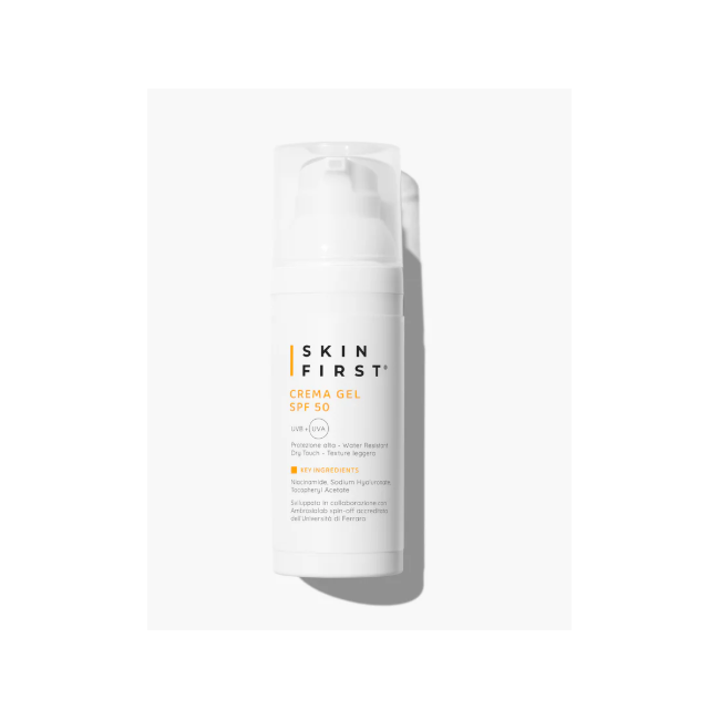Flacone da 100 Ml di skin Cosmetics Skin fp 50+ crema solare