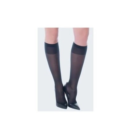 Gambaletto a compressione graduata Medi 18mmhg per il benessere delle gambe femminili Gambaletto a compressione graduata Medi 18mmhg per il benessere delle gambe femminili