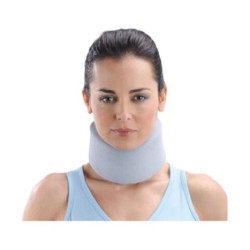 1 pezzo di F.G.P. Collare Cervicale Morbido H 8 Taglia M